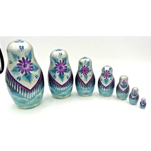 Matryoshka Russian Winter Village Nesting Dolls 9 Piece Vintage Wood Handpainted - Picture 9 of 16